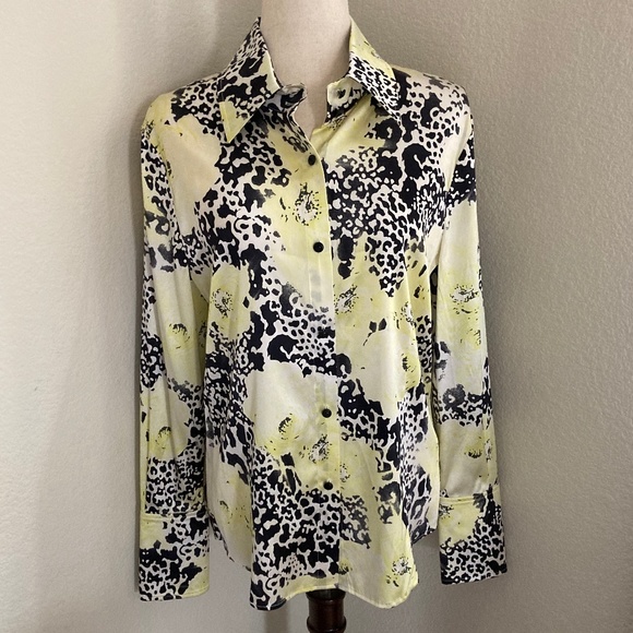 NWT - ST JOHN COLLECTION SILK BLOUSE SIZE 10 - Picture 1 of 3
